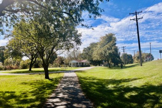 Ben Bikin Park Trail 