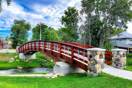 Beaver Creek Parkway - Love Lock Bridge 