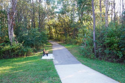 Amundson walking trail 